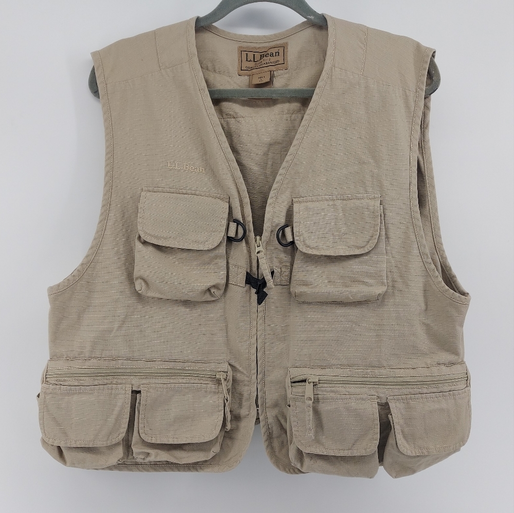 L.L. Bean Fishing Vest Size Large